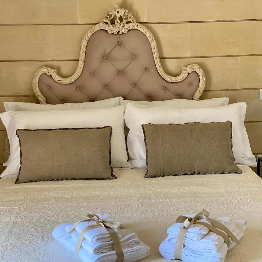 Habitare Lecce & Salento Bed & Breakfast